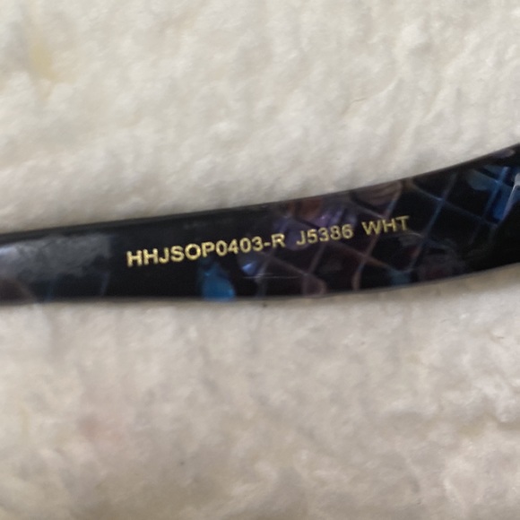 Jessica Simpson Sunglasses - Picture 6 of 8